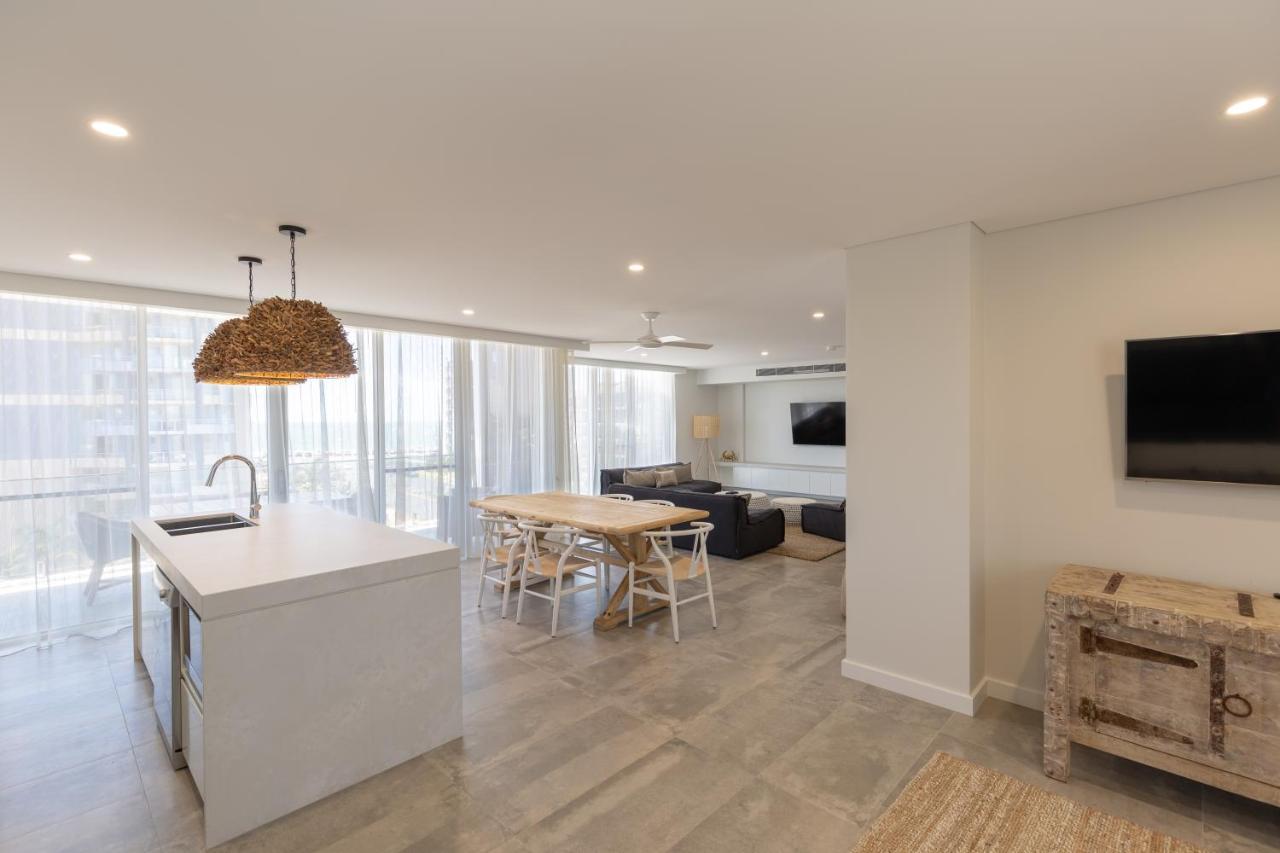 Astina Suites, فورستر المظهر الخارجي الصورة